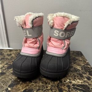 SOLD‼️Sorel Kids' Pink and Black Snow Boots